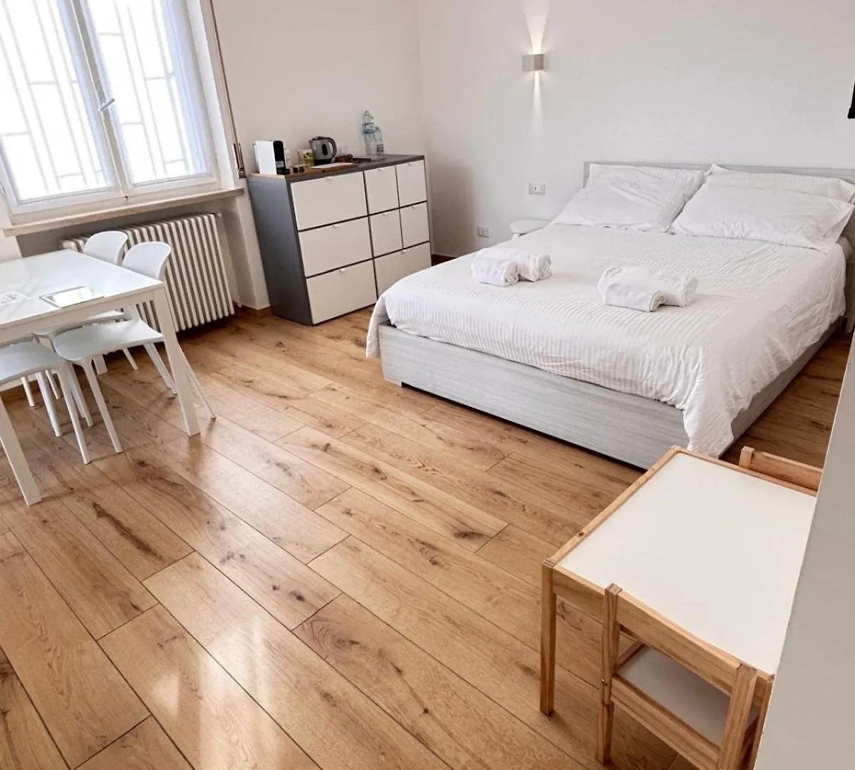 Bergamini 23 Apartments & Rooms Peschiera del Garda 0*,